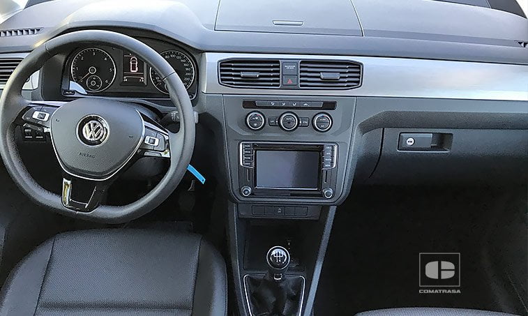 interior VW Caddy Maxi Trendline 2.0 TDI 102 CV (Preparación TAXI)