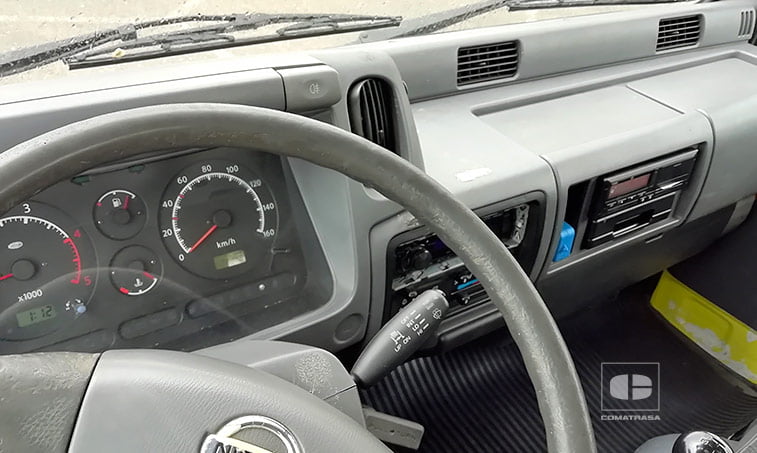 cabina Nissan Cabstar TL 110.45 3.0 D 125 CV Portavehículos