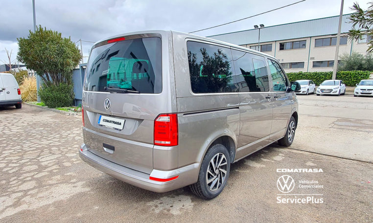 lateral derecho Volkswagen Multivan Outdoor DSG