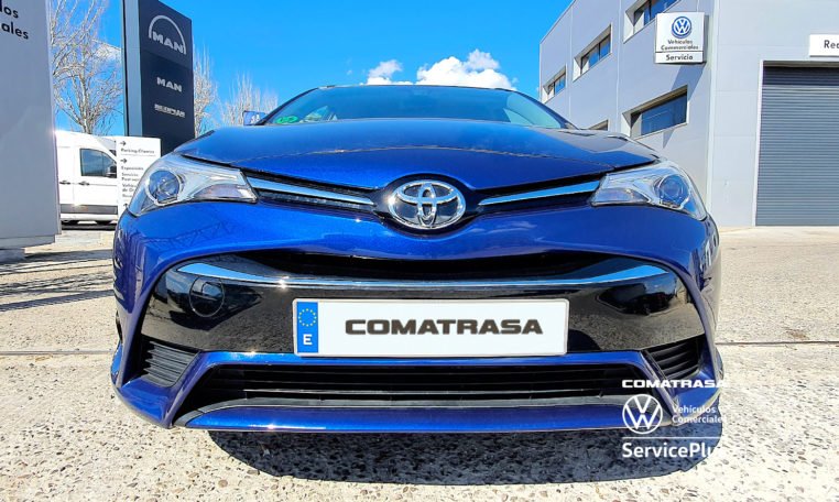 frontal Toyota Avensis 150D Advance