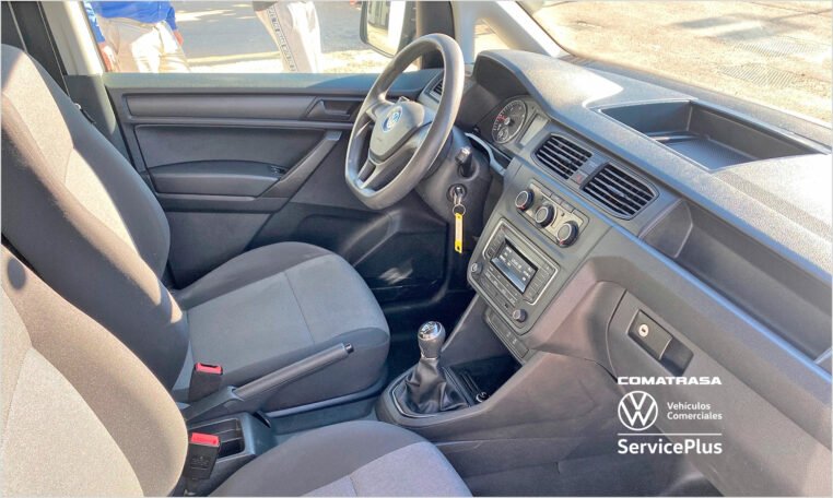 interior Volkswagen Caddy Pro 2.0 TDI 122 CV 4Motion