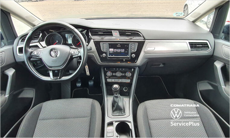 salpicadero Volkswagen Touran Advance 150 CV 2016