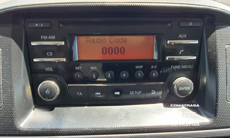 radio CD Nissan NT400 Cabstar 35.15