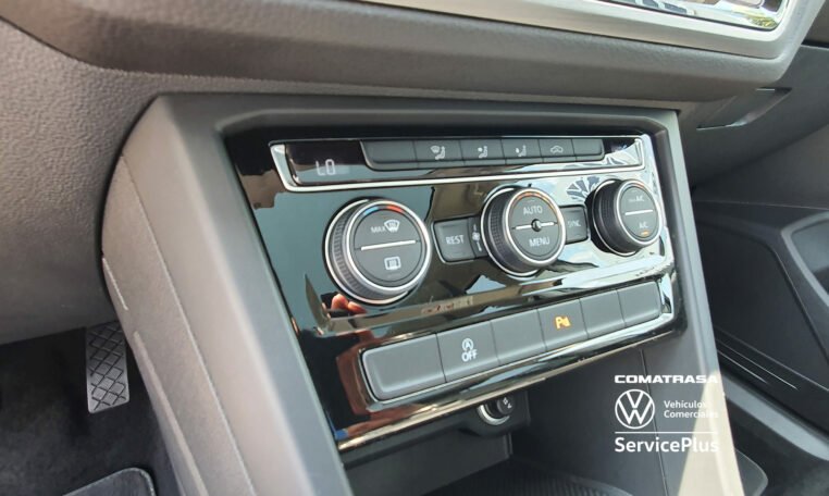 climatización Volkswagen Touran Advance 150 CV