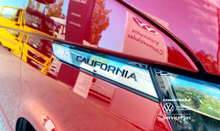 logo Volkswagen California Beach Tour