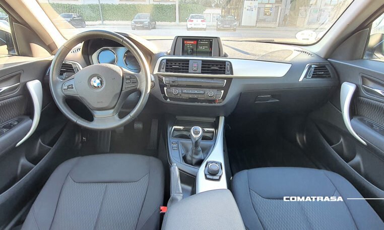 salpicadero BMW 120i 2.0 184 CV