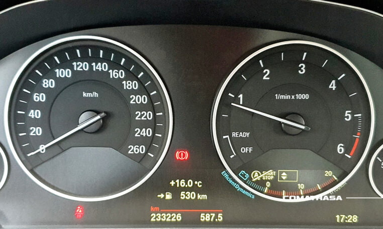 kilómetros BMW 318D Touring
