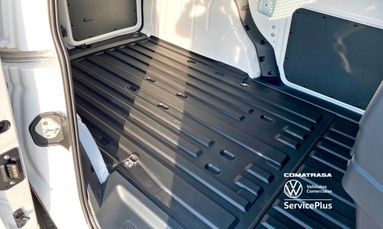 acceso lateral Volkswagen Caddy Cargo Maxi
