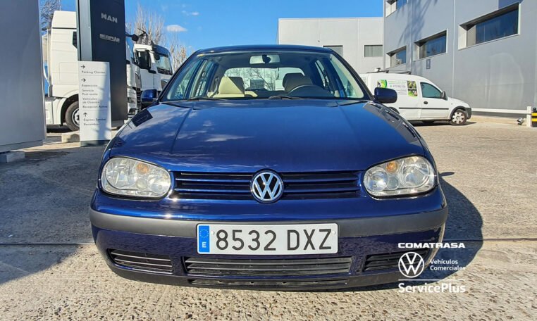 frontal Volkswagen Golf 4