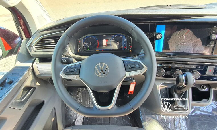 digital cockpit Volkswagen California Ocean