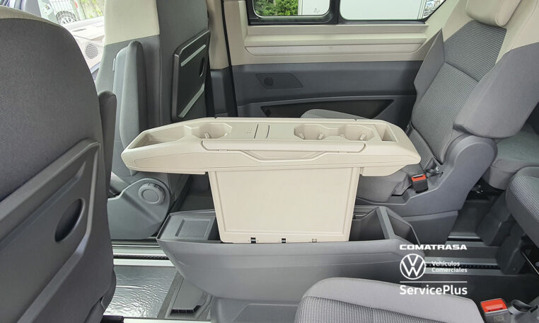 consola central con mesa Volkswagen Multivan