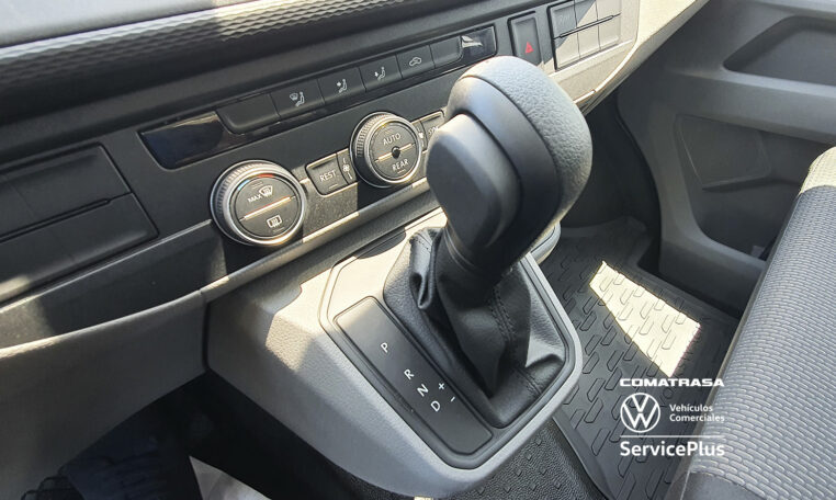 Volkswagen Caravelle cambio DSG segunda mano