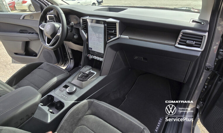 interior Volkswagen Amarok Style