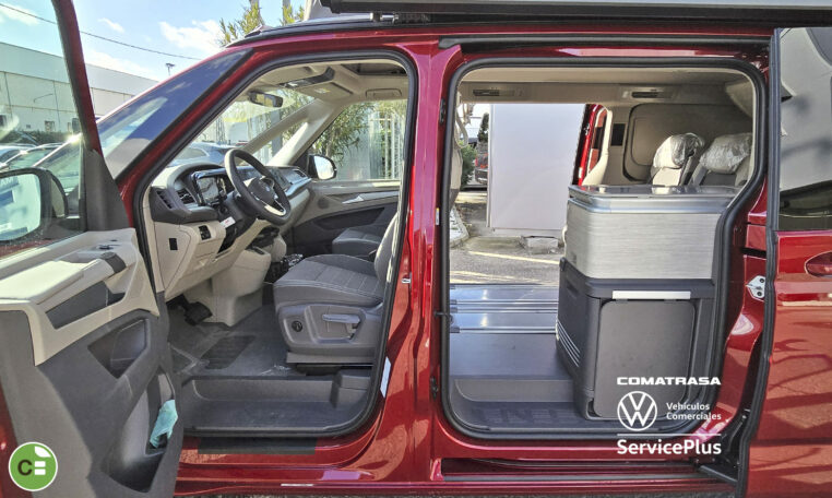 lateral izquierdo Volkswagen California Ocean 2025