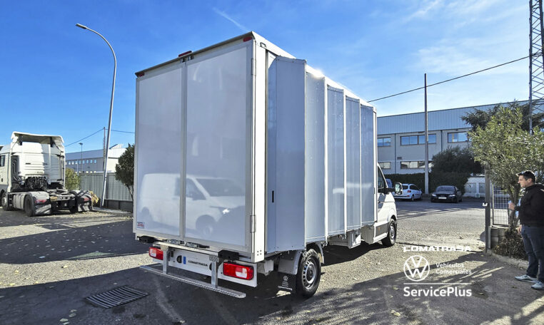 Volkswagen Crafter 35 Carrozado con lamas de aluminio