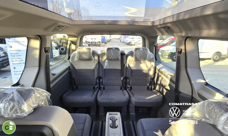 asientos vis a vis Volkswagen Multivan Life