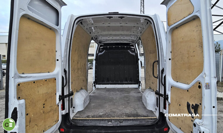 zona de carga Renault Master