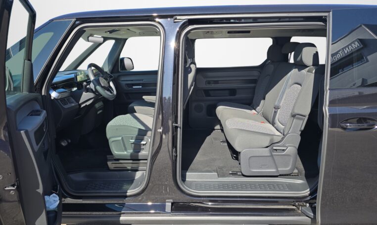 lateral izquierdo Volkswagen ID. Buzz Pro 286 CV