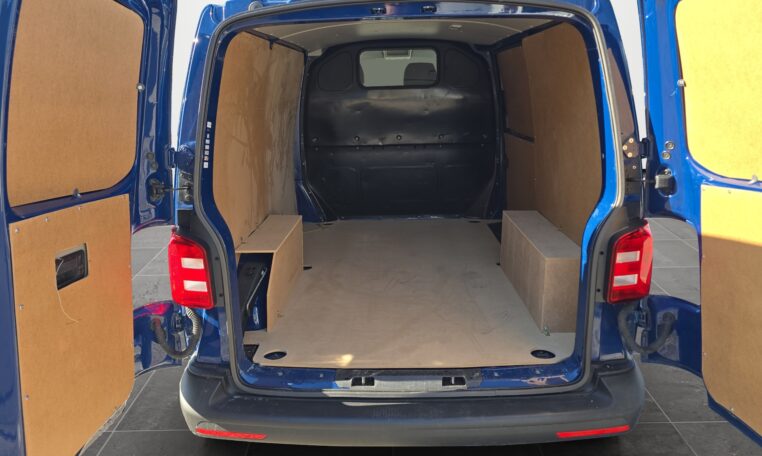 zona de carga Volkswagen Transporter T6 2.0 TDI 102 CV BC Furgoneta
