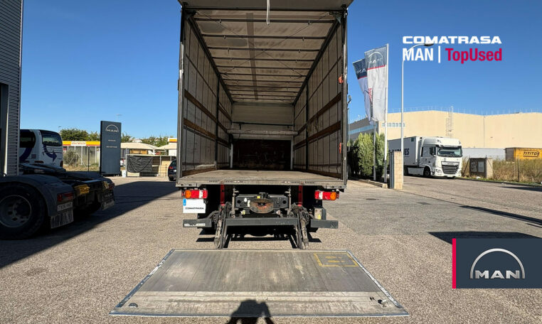 zona de carga MAN TGM 18.290 4X2 BL Tauliner