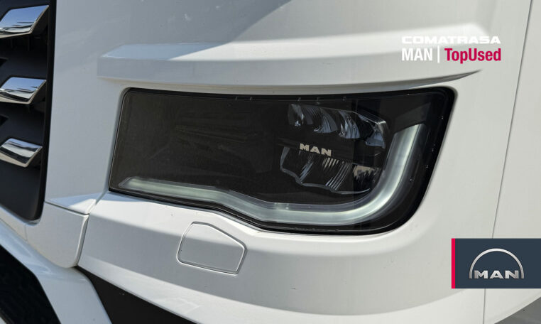 faros MAN TGX 18.560