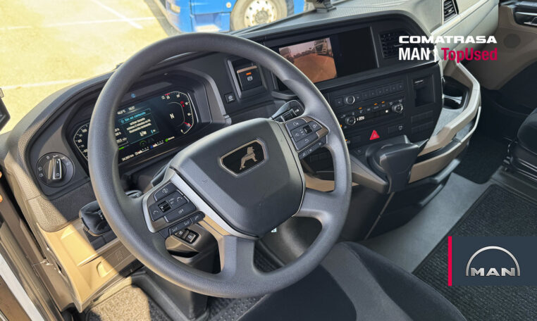 salpicadero MAN TGX 18.560