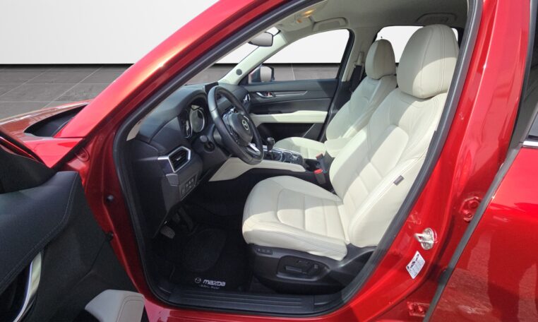 puesto conductor Mazda CX-5 Zenith