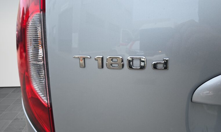 Mercedes-Benz Clase T 180 D