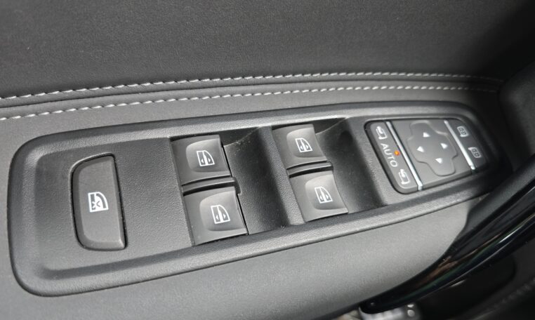 mandos elevalunas Mercedes-Benz Clase T 180