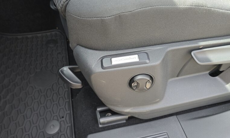 asiento conductor Volkswagen Caddy Outdoor 1.5 TSi 116 CV DSG (PHEV)