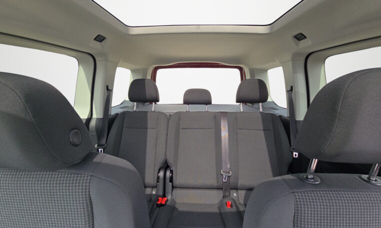 plazas traseras Volkswagen Caddy Outdoor 1.5 TSi 116 CV DSG (PHEV)